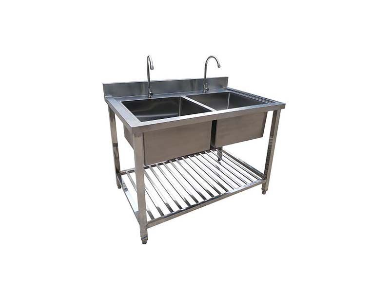 Chậu rửa được sử dụng chất liệu inox nên đảm bảo về độ bền